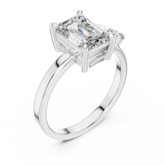 Emerald Asymmetric Cluster Ring
