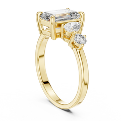 Emerald Asymmetric Cluster Ring