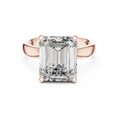 Grand Emerald Solitaire