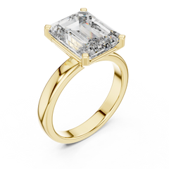 Grand Emerald Solitaire