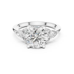 Round Pear-Cluster Ring