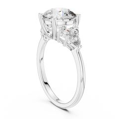 Round Pear-Cluster Ring