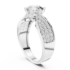 Aurevia Regal Luxe Diamond Ring