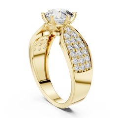 Aurevia Regal Luxe Diamond Ring